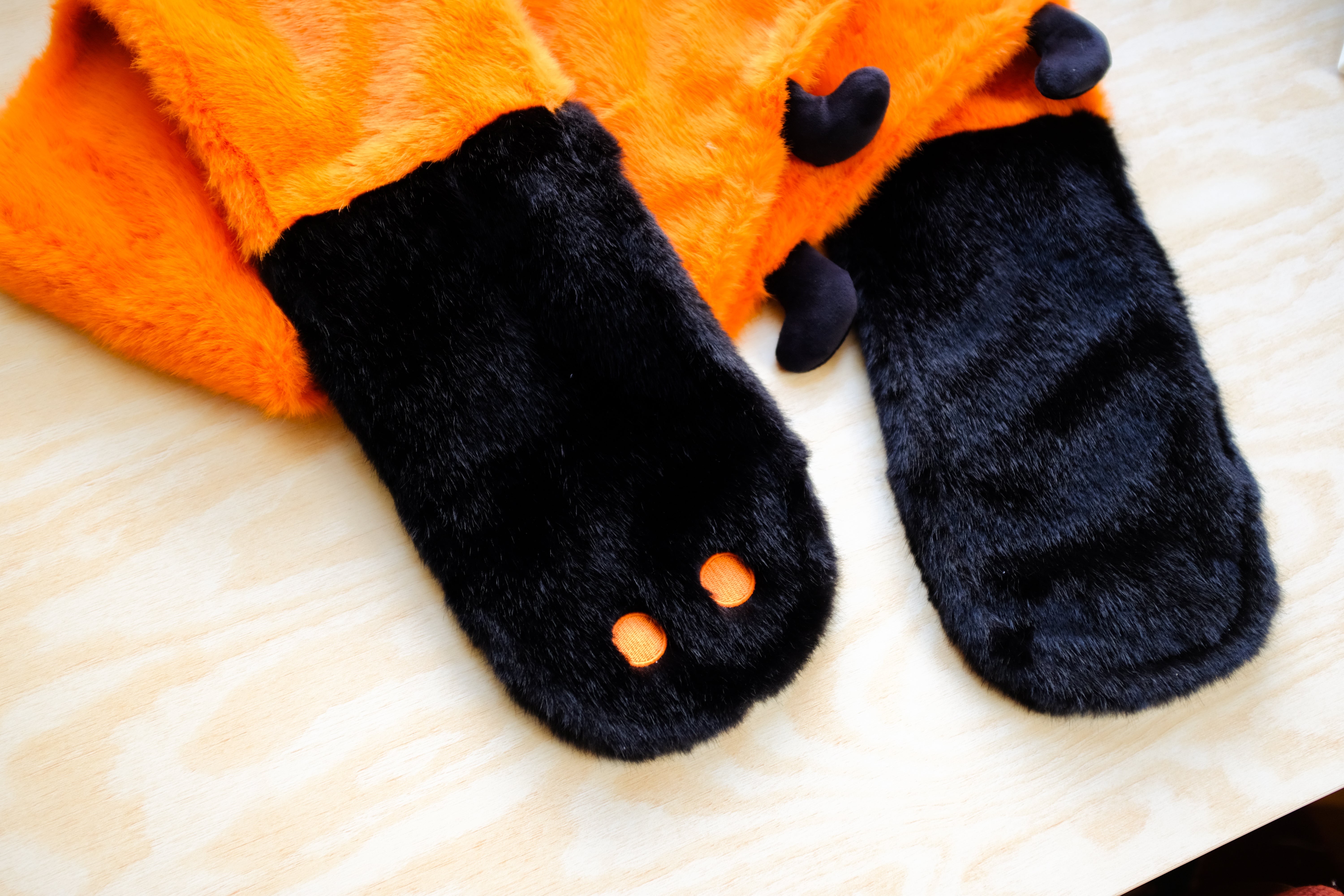 Wooly Bear Caterpillar Scarf – Camp Mustelid